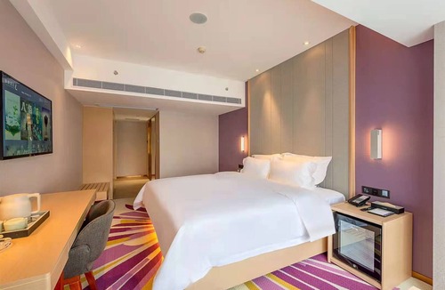 Haizhu Hotel | Lavande International Hotel Guangzhou Convention & Exhibition Center Nanzhou Metro Station Branch- Free Deliver Service to Guangzhou Baiyun International Airport & Free Shuttle Bus to Canton Fair Complex During Canton Fair Period
