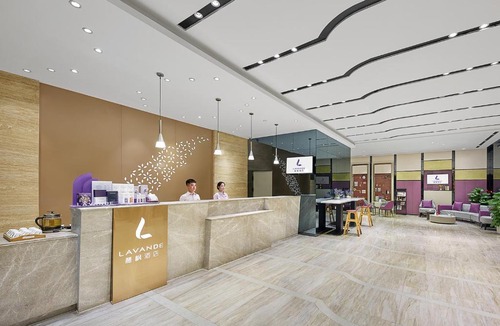 Baiyun Hotel | Lavande International Hotel Guangzhou Baiyun International Airport Renhe Metro Station Branch - Free Shuttle Bus to Guangzhou Baiyun International Airport