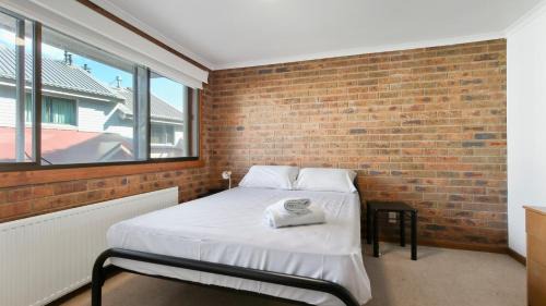 Hotham Heights Apartment | Lawlers 17