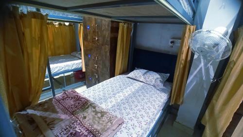 Vrindavan Hostel | Laxmi Dormitory