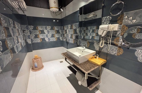 Bareilly Hotel | Le Cypress - Bareilly