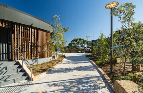 Lane Cove North Apartment | Leafy Lane Cove Family Apartment | AC + Parking