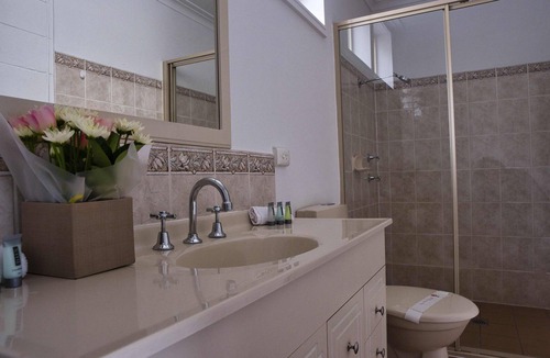 Leeton Hotel | Leeton Centre Motel