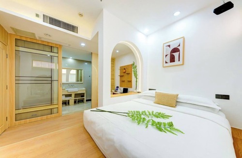 Zhuhai Gongbei Hotel | Left Bank Hotel Zhuhai Gongbei Port