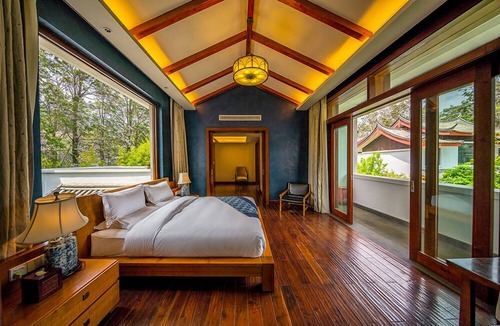 Shuhe Old Town House | Leliving Butterfly Resort Lijiang