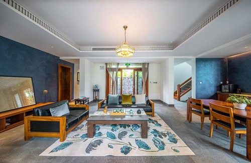 Shuhe Old Town House | Leliving Butterfly Resort Lijiang