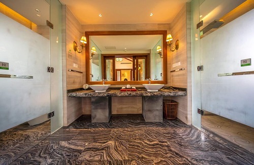 Shuhe Old Town House | Leliving Butterfly Resort Lijiang
