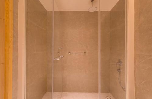 Islamnagar Hotel | Lemon Tree Hotel, Chandausi