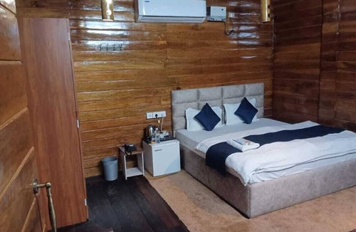 Lakhimpur Hotel | Lemon wood Cottage