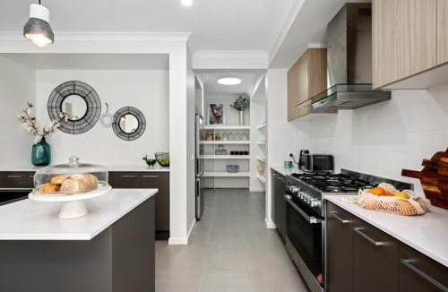 Leneva House | Leneva Spacious & Stylish Stay