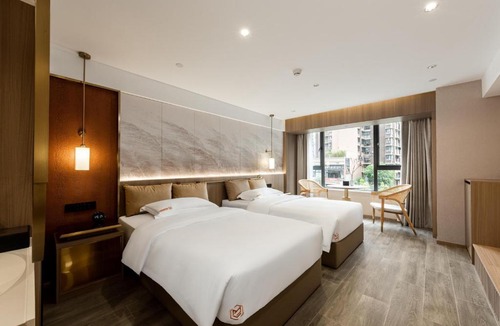 Shizhong District Hotel | Leshan Manfu Hotel