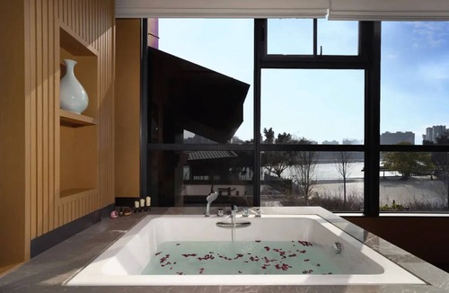 Shizhong District Hotel | leshanchanyiyilejiudian
