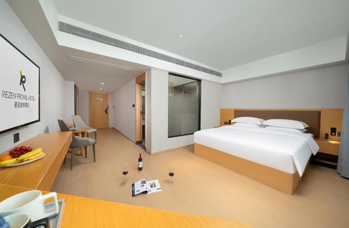 Baiyun Hotel | Licheng Platinum Rui Hotel Dongping Metro Station Branch