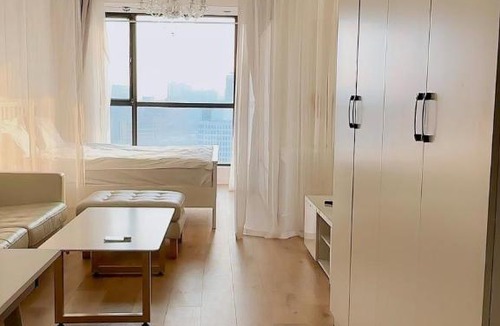 Huaihai Road Commercial Area Apartment | LifeIN apartment in shanghai