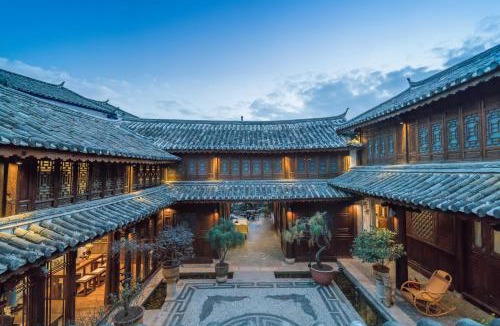 Dayan Old Town House | Lijiang Lize Graceland Artistic-Suite Hotel 丽泽雅舍画院客栈木府院