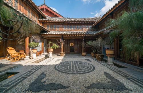 Dayan Old Town House | Lijiang Lize Graceland Artistic-Suite Hotel 丽泽雅舍画院客栈木府院