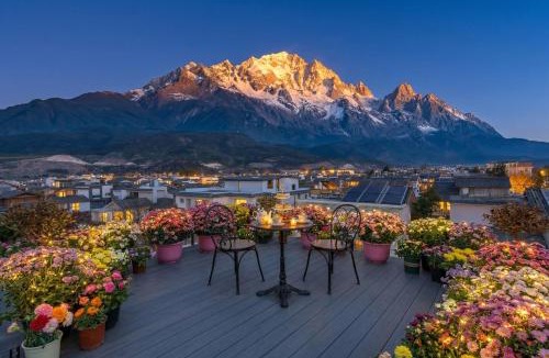 Shuhe Old Town Hotel | Lijiang Painted Mountain Cloud House Boutique B&B