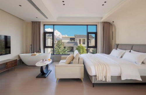Shuhe Old Town Hotel | Lijiang Painted Mountain Cloud House Boutique B&B