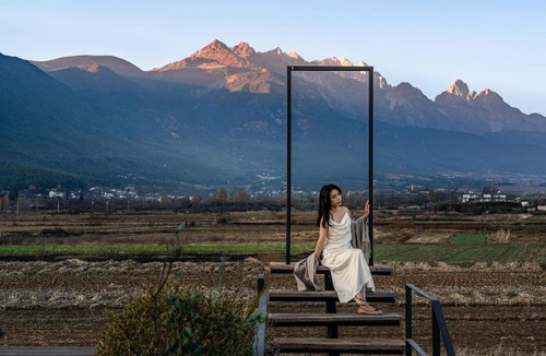 Yulong Hotel | Lijiang Tennessee Moutain Lodge & cafe - A Luxury Farmstay with Jade Dragon Views at Baisha Village - Free Pick-up from Airport&Railway station for 3-Night Stays