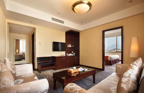 Xiufeng Hotel | Lijiang Waterfall Hotel Guilin