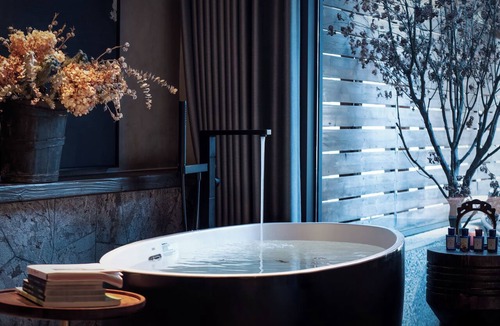 Dayan Old Town Hotel | LijiangSuYan Retreat The Art of Tea&Cafe