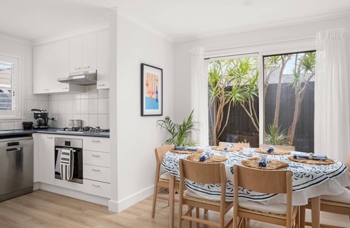 Aspendale House | Lilly Belle - double-storey townhouse