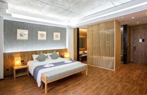 Pudong Hotel | Lin Yin Art Hotel Shanghai PVG Airport Disneyland Free Shuttle