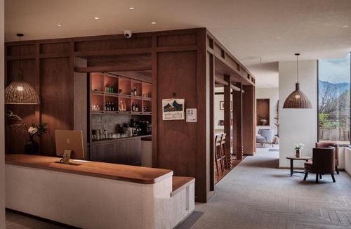 Shangri-La Hotel | Linden Centre Benzilan