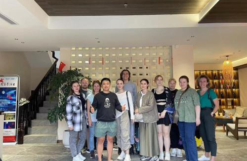 Fenghuang Hotel | Lingxi Riverview Boutique Homestay - Phoenix Ancient Town