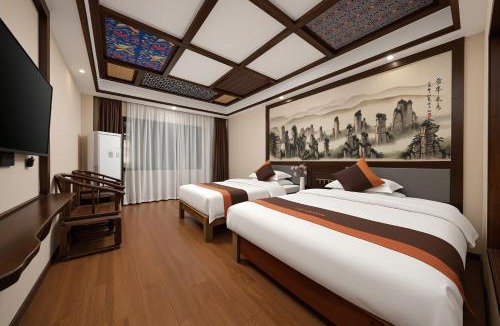 Wulingyuan Hotel | Lissen Hotel -5 min to Forest Park East Gate & Tour Tickets-Butler-recommended travel routes