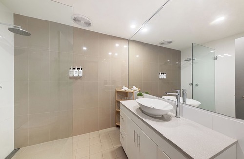 Bathurst Hotel | Littomore Hotel on Stewart, Bathurst
