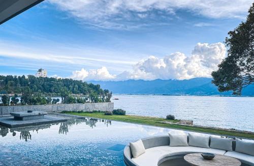 Dali Town Hotel | LIUBAI CUNSHU Seaview Resort Hotel