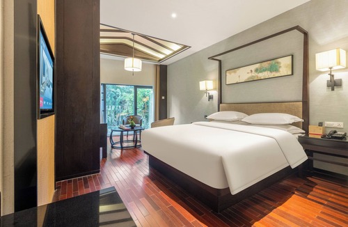 Chengzhong District Hotel | Liuzhou MixC Elite Hotel