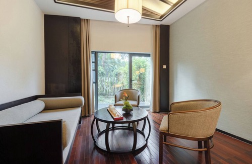 Chengzhong District Hotel | Liuzhou MixC Elite Hotel