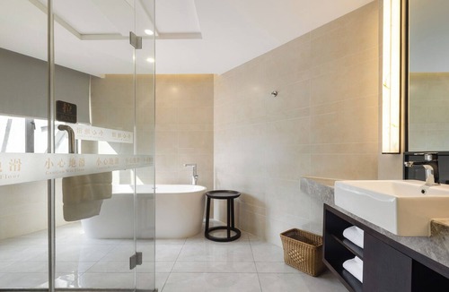 Chengzhong District Hotel | Liuzhou MixC Elite Hotel
