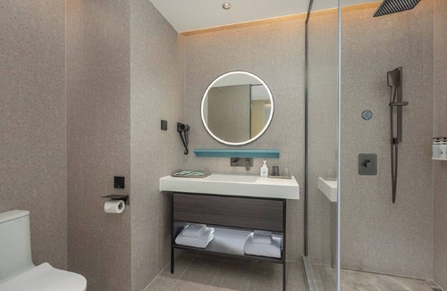 Zhuhai Hotel | Liyi Hotel Haiquan Bay Tourist Resort