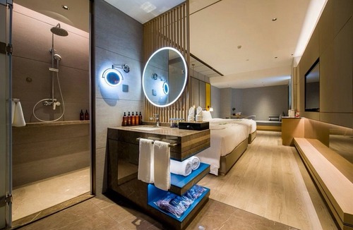Shiqiao Hotel | LIZ International Hotel Panyu Ginza Shiqiao Metro Branch - Free Shuttle Bus to Canton Fair Complex During Canton Fair Period