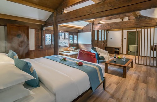 Dayan Old Town Hotel | Lize Graceland Artistic Suite Inn