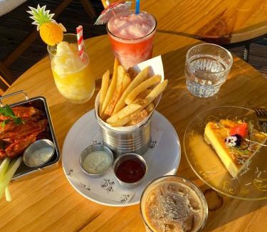 Dapeng Hotel | Llumi Homestay Shenzhen