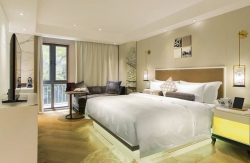 Yuexiu Hotel | LN Hotel Five