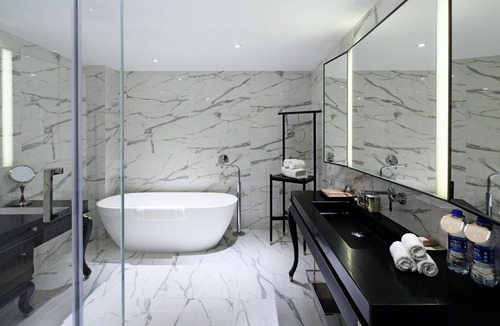 Yuexiu Hotel | LN Hotel Five