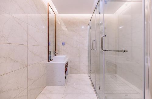 Luolong Apartment | Locals Apartment House 01