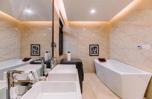 Luolong Apartment | Locals Apartment House 01