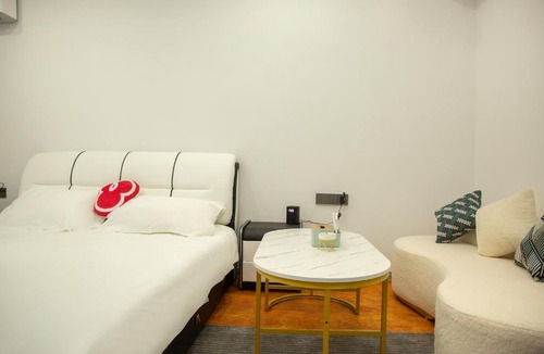 Chikan District Apartment | Locals Apartment House 43