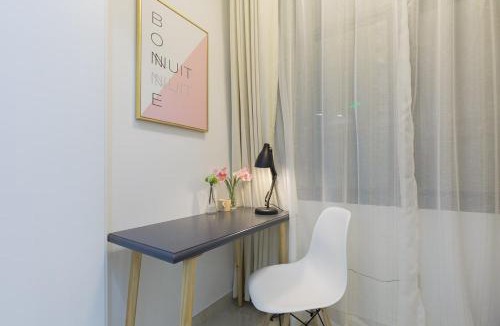 Meilan Hotel | Locals Guesthouse (Haikou Baishamen park Branch)