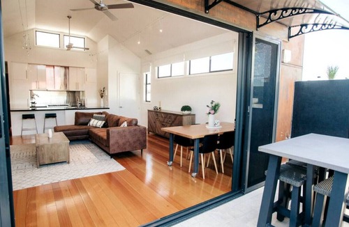 Benalla Apartment | Loft On Bridge - Benalla