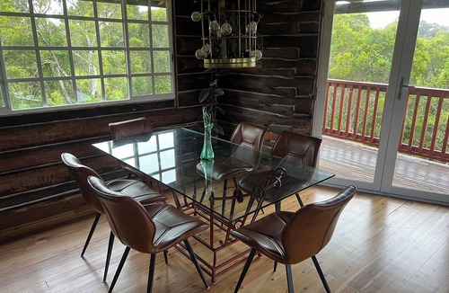 Elands House | Log Cabin OFF GRID, fire place, balconies/library/Rain forrest, walk, swim.