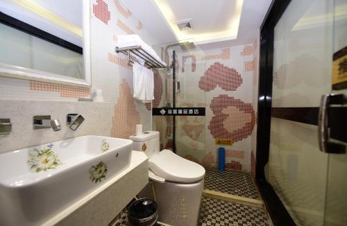 Changning Hotel | Longchen Holiday Hotel
