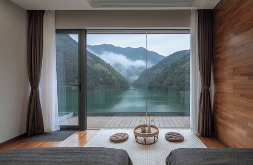 Lin'an Hotel | LOST LODGE Shendu Wubei Lin'an