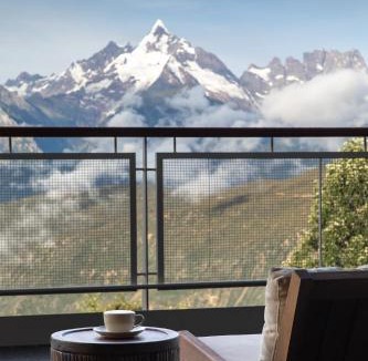 Deqen County Hotel | LOSTVILLA(Deqin Meri Snow Mountain)